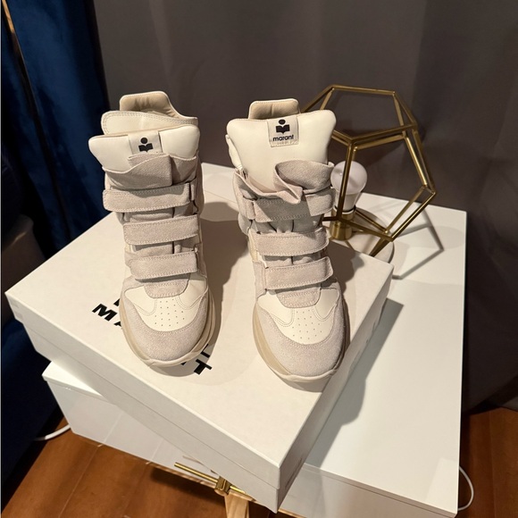 *SOLD* - Picture 4 of 12